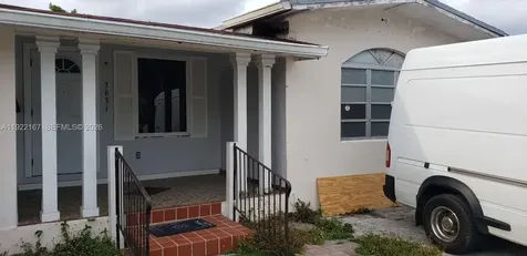 3631 SW 6th Street Miami FL 33135