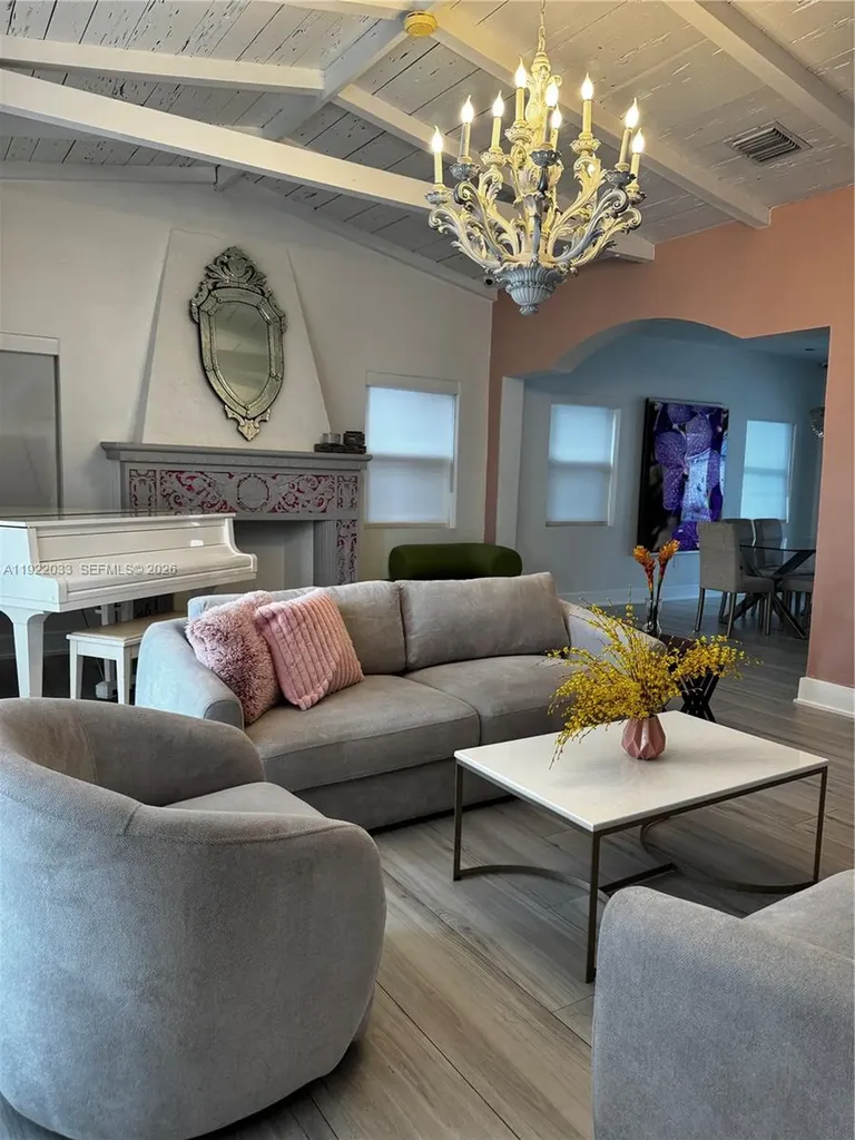 3470 Sheridan Avenue Miami Beach FL 33140