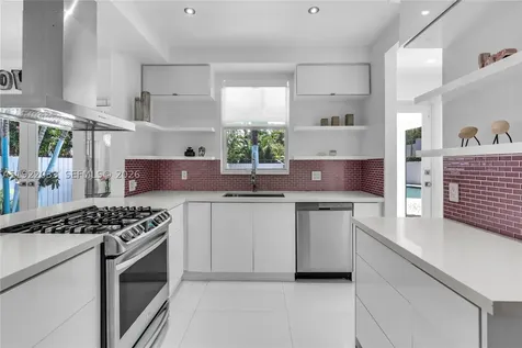 3470 Sheridan Avenue Miami Beach FL 33140