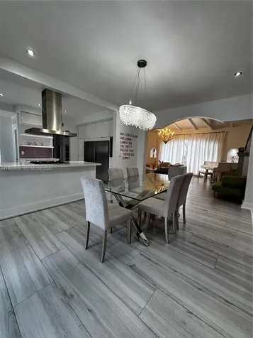 3470 Sheridan Avenue Miami Beach FL 33140