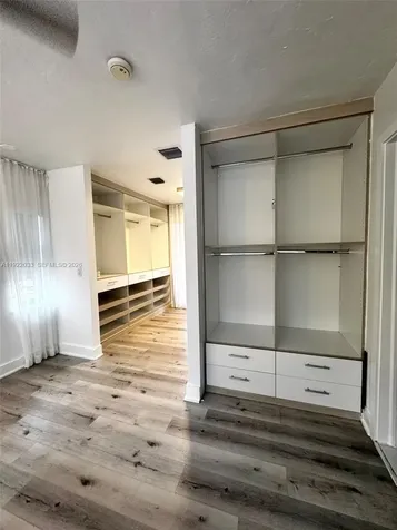 3470 Sheridan Avenue Miami Beach FL 33140