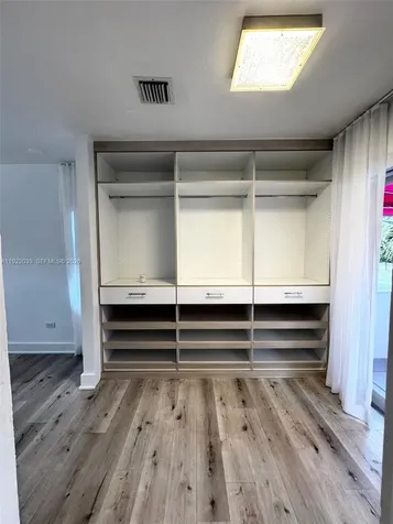 3470 Sheridan Avenue Miami Beach FL 33140