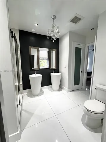3470 Sheridan Avenue Miami Beach FL 33140