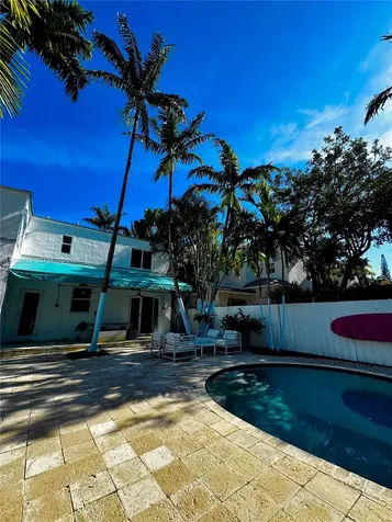 3470 Sheridan Avenue Miami Beach FL 33140