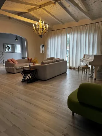 3470 Sheridan Avenue Miami Beach FL 33140