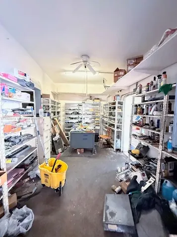 11851 W Dixie Highway Miami FL 33161