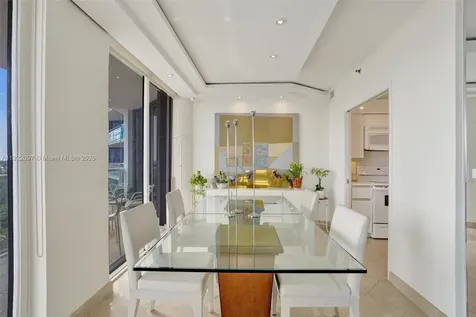 4000 Island Boulevard Aventura FL 33160