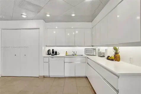 4000 Island Boulevard Aventura FL 33160