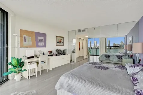 4000 Island Boulevard Aventura FL 33160