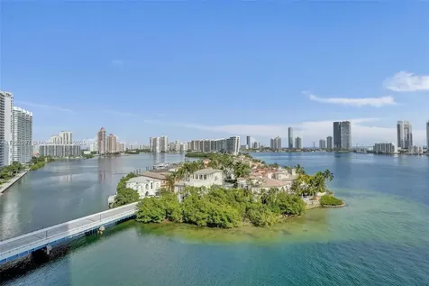 4000 Island Boulevard Aventura FL 33160