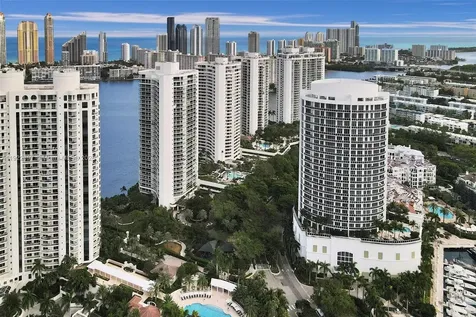 4000 Island Boulevard Aventura FL 33160
