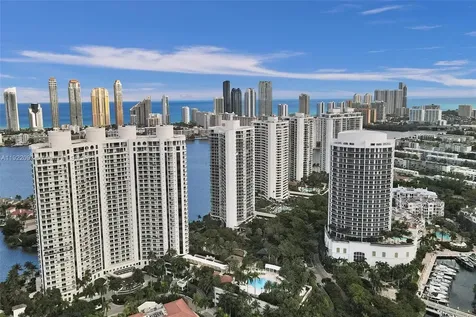 4000 Island Boulevard Aventura FL 33160