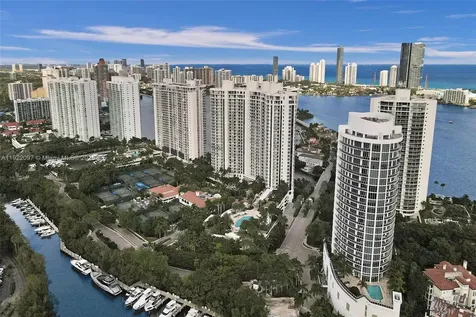 4000 Island Boulevard Aventura FL 33160
