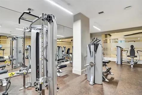 4000 Island Boulevard Aventura FL 33160