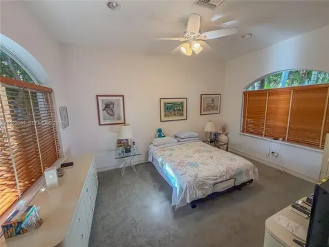 3220 NE 165th Street North Miami Beach FL 33160