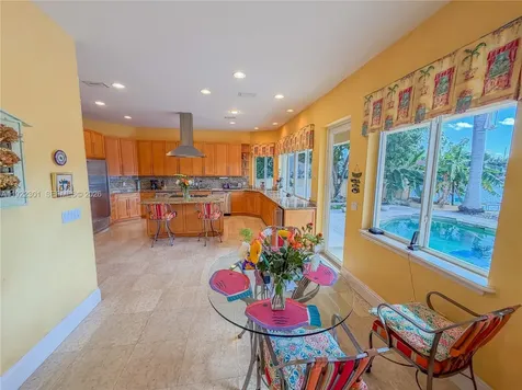 3220 NE 165th Street North Miami Beach FL 33160