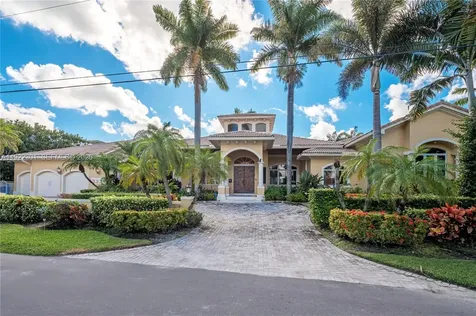 3220 NE 165th Street North Miami Beach FL 33160