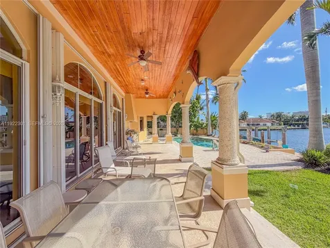 3220 NE 165th Street North Miami Beach FL 33160