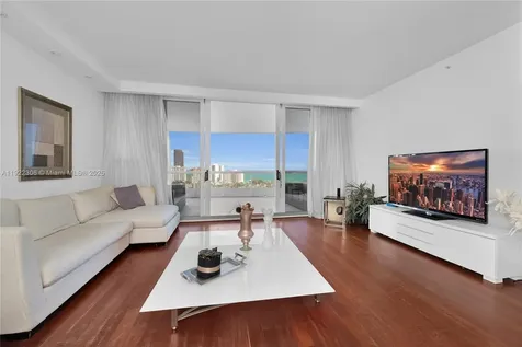 21050 Point Place Aventura FL 33180