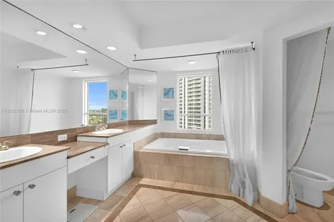 21050 Point Place Aventura FL 33180