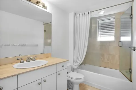 21050 Point Place Aventura FL 33180