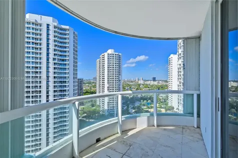 21050 Point Place Aventura FL 33180