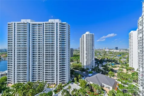 21050 Point Place Aventura FL 33180