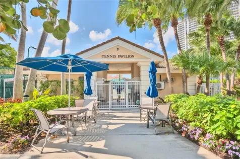 21050 Point Place Aventura FL 33180