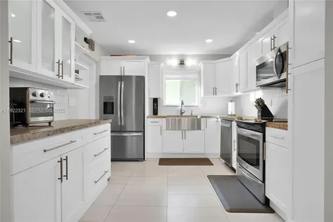 1409 Bird Road Coral Gables FL 33146