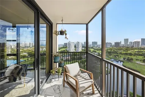 20379 W Country Club Drive Aventura FL 33180