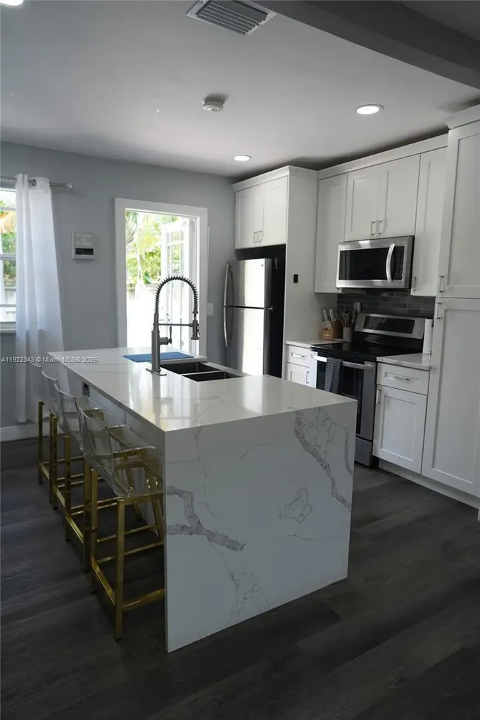 1401 NE 14th Court Fort Lauderdale FL 33304