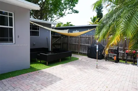 1401 NE 14th Court Fort Lauderdale FL 33304