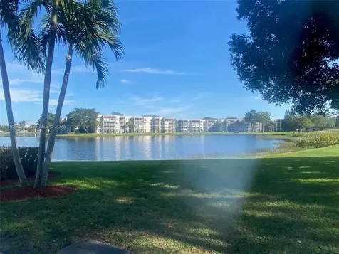 9420 Poinciana Place Davie FL 33324