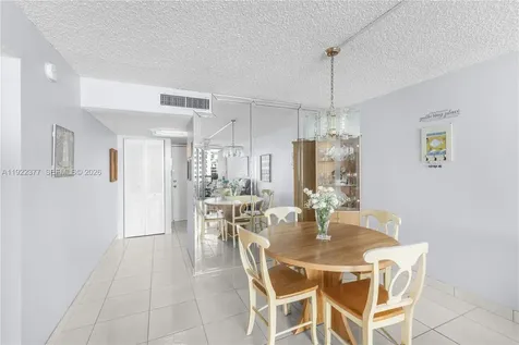 2655 Collins Avenue Miami Beach FL 33140