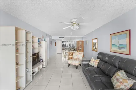 2655 Collins Avenue Miami Beach FL 33140