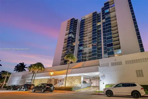 2655 Collins Avenue Miami Beach FL 33140