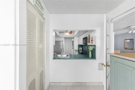 2655 Collins Avenue Miami Beach FL 33140