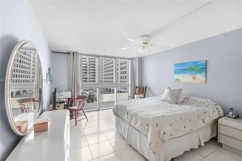 2655 Collins Avenue Miami Beach FL 33140