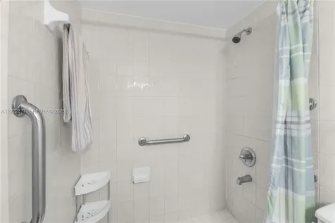 2655 Collins Avenue Miami Beach FL 33140