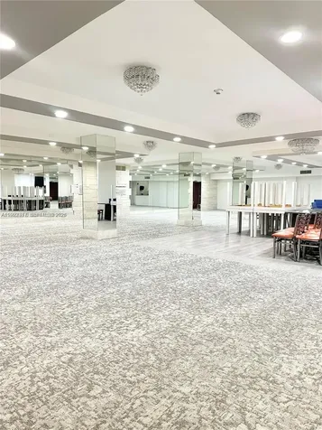 2655 Collins Avenue Miami Beach FL 33140