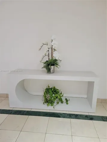 2655 Collins Avenue Miami Beach FL 33140