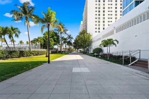 2655 Collins Avenue Miami Beach FL 33140