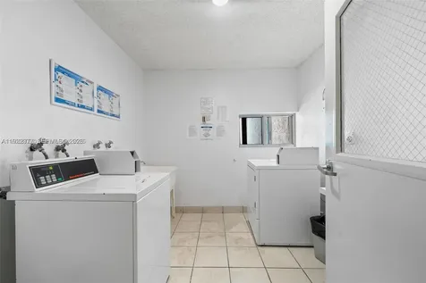 2655 Collins Avenue Miami Beach FL 33140