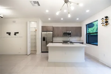 15824 NW 91st Court Miami Lakes FL 33018