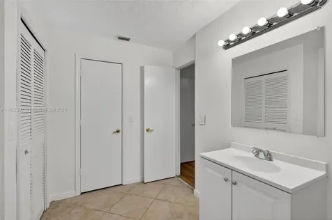 1833 SW Bellevue Avenue Port St. Lucie FL 34953