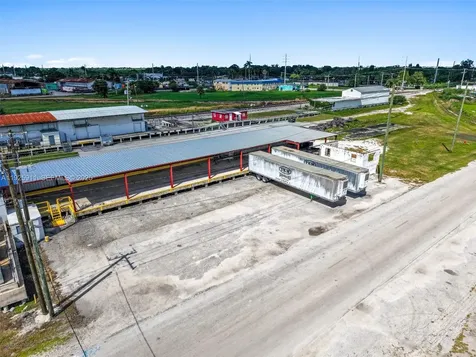 901 NW 9th Street Belle Glade FL 33430