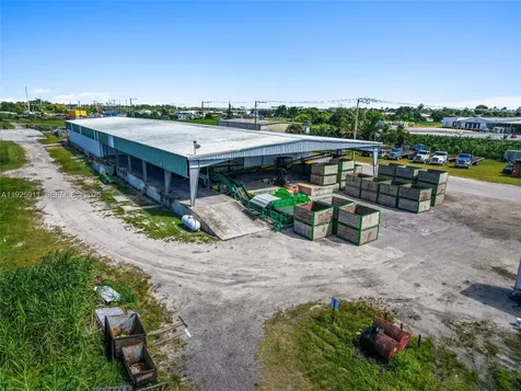 901 NW 9th Street Belle Glade FL 33430