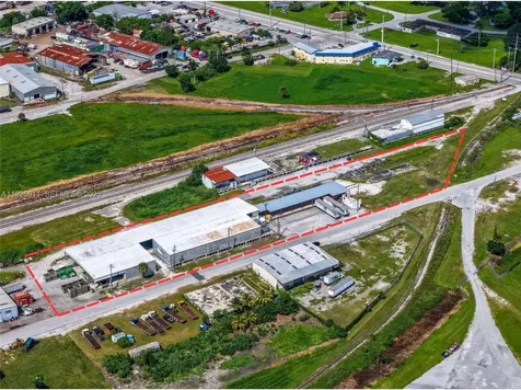 901 NW 9th Street Belle Glade FL 33430