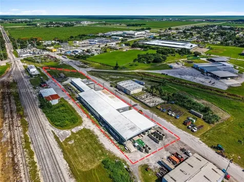 901 NW 9th Street Belle Glade FL 33430
