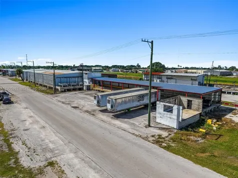 901 NW 9th Street Belle Glade FL 33430